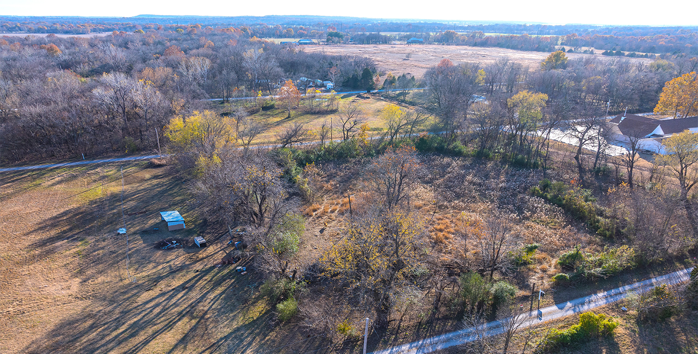 Expandable 3-Lot Property Near Tulsa: Your Country Retreat - 23% off Market Value!