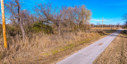 Expandable 3-Lot Property Near Tulsa: Your Country Retreat - 23% off Market Value!