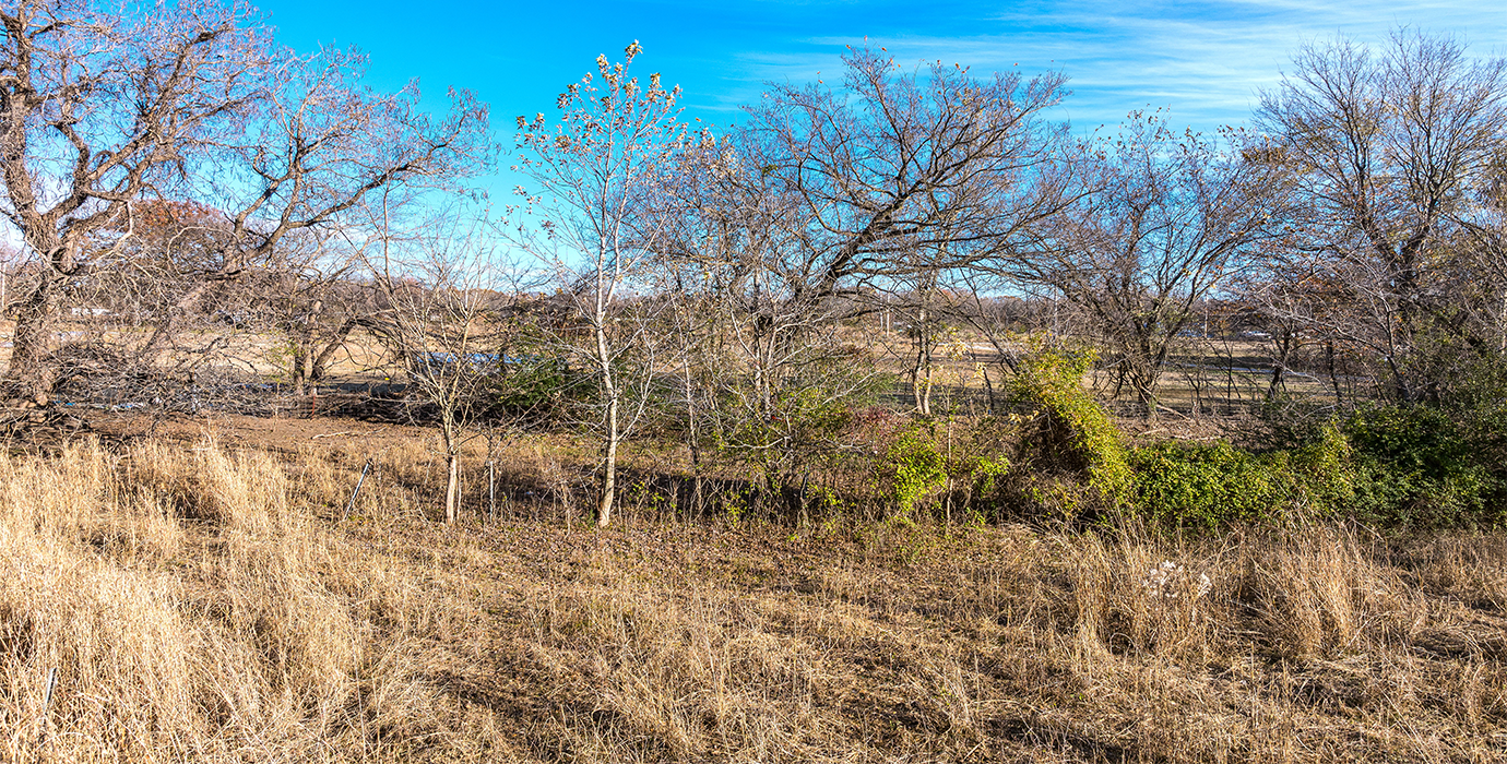 Expandable 3-Lot Property Near Tulsa: Your Country Retreat - 23% off Market Value!