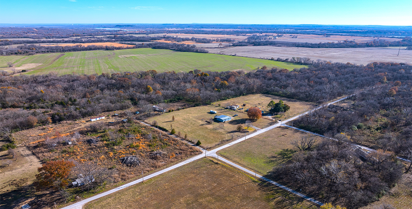 Expandable 3-Lot Property Near Tulsa: Your Country Retreat - 23% off Market Value!