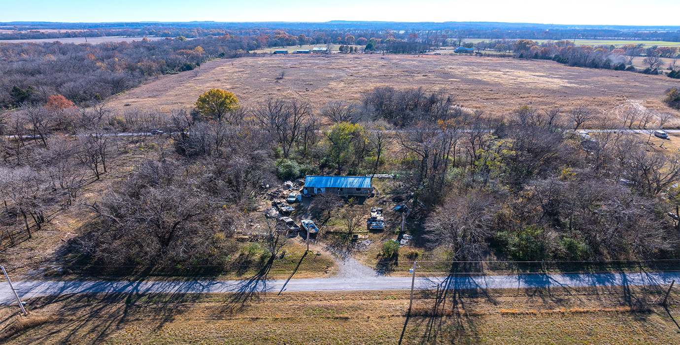 Expandable 3-Lot Property Near Tulsa: Your Country Retreat - 23% off Market Value!