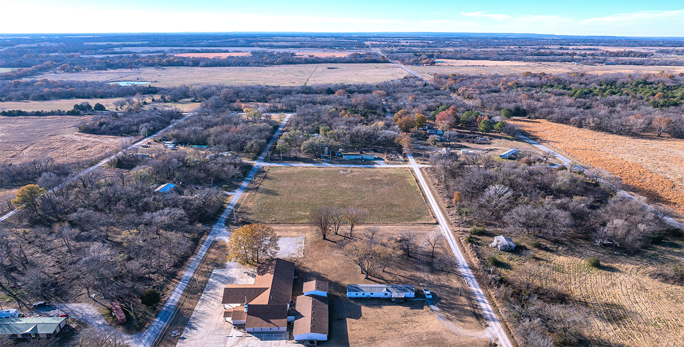 Expandable 3-Lot Property Near Tulsa: Your Country Retreat - 23% off Market Value!