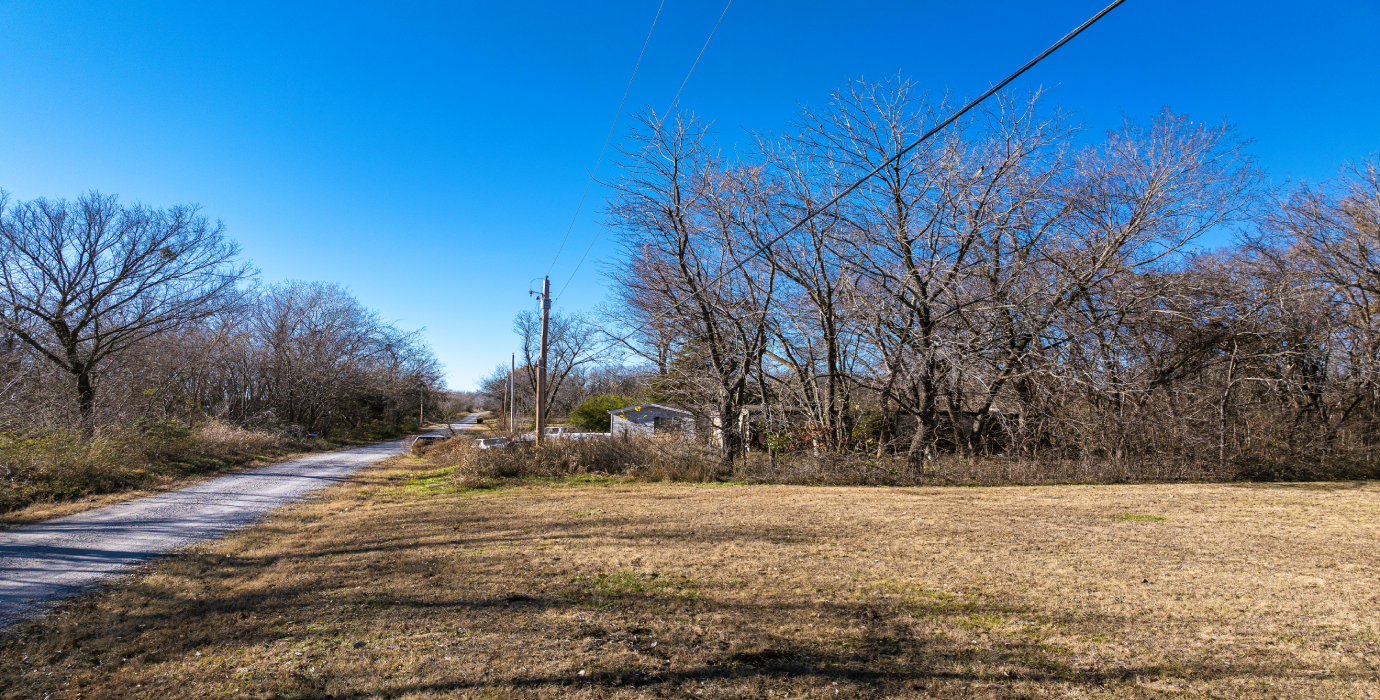 Your Freedom to Build or Invest: 2 Prime Adjoining Lots Near Tulsa! - 25% off Market Value!